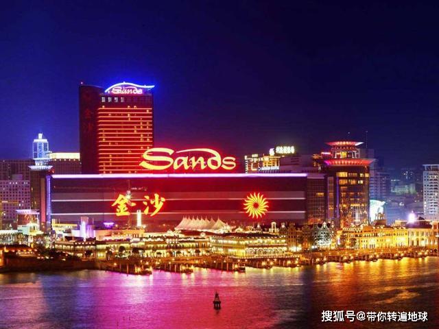 店坐拥6000间客房最高一晚300元尊龙凯时ag旗舰厅登录我国最豪华的酒(图1)